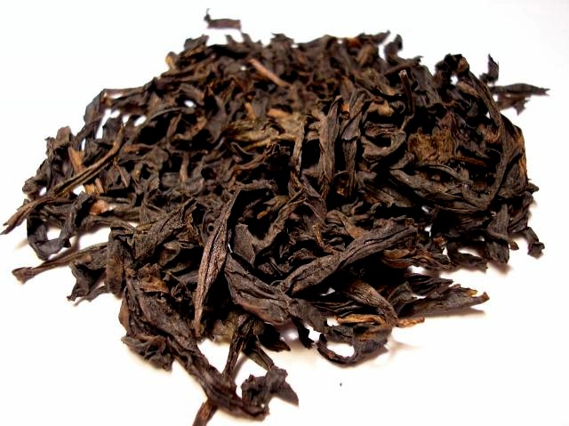 Studies have shown that drinking oolong tea has led to sustained weight loss and a smaller waist size. Be careful not to overload your tea with sugar, which will negate the benefits.
