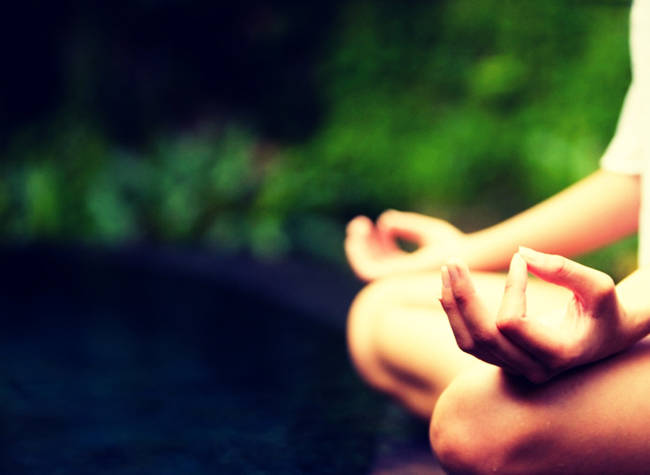 Just visit:
http://www.doyogawithme.com
And get started today 😃
No hidden fees!!! 
All for free!!!