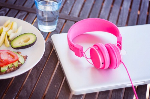 I also bring headphones wherever I go, either over ear or in ear. I usually bring my apple ear-pods because they're smaller 🎧