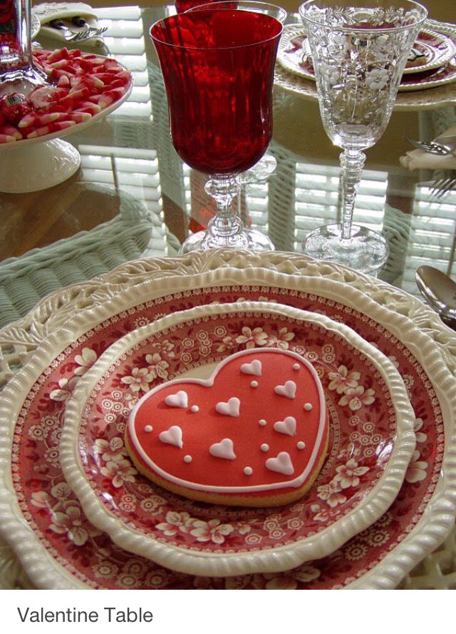 Valentines Table Decor
