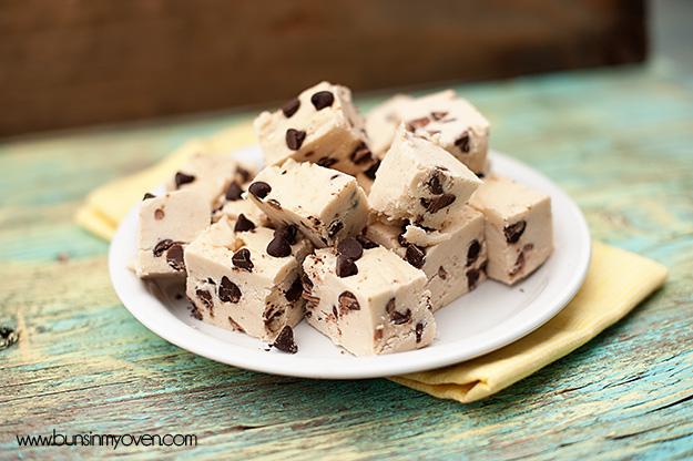 CHOCOLATE CHIP COOKIE DOUGH FUDGE 