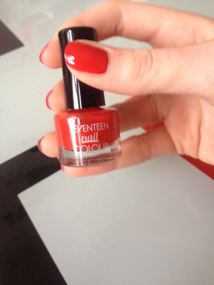 Paint your nails an opaque coat of red or a similar colour 🍓
