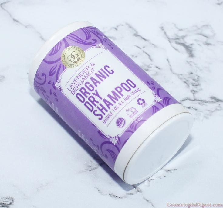 G&G is vegan, organic, and the packaging is environmentally friendly. It's free of: talc, sulfates, fragrance, GMOs, parabens, and aerosols. Containing just 6 ingredients total, there are no fillers or hidden ingredients. Made with:-Organic arrowroot powder-Organic brown rice powder-Organic horsetail powder-White clay-Aluminum free baking soda-Organic essential oils