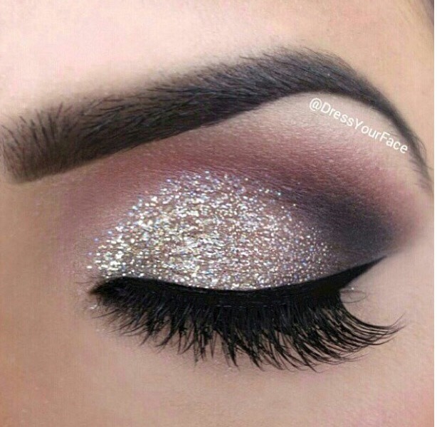 Sparkly Holiday Eye Makeup 