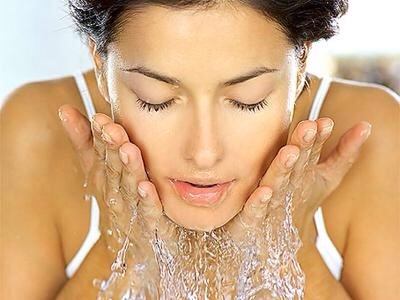 Apply face mask for 10-15 minutes, take a towel or clean face with lukewarm water, at first it may be a little red, but the redness will go away and you will be left with smooth, clean skin, this also helps detoxify and reduce future blemishes! 