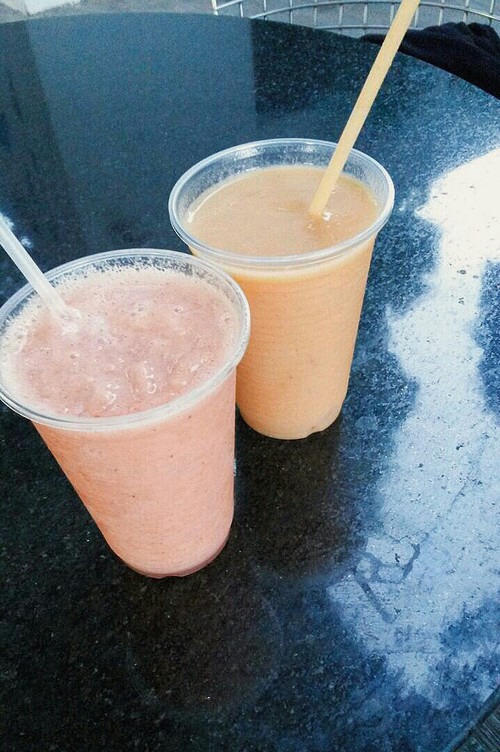 CELLULITE ERASER JUICE!
This is invigorating and refreshing, always good after a workout. This smootie is rich in vitamins and minerals!