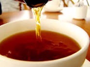 Drinking black tea can prevent lung damage from smoking.