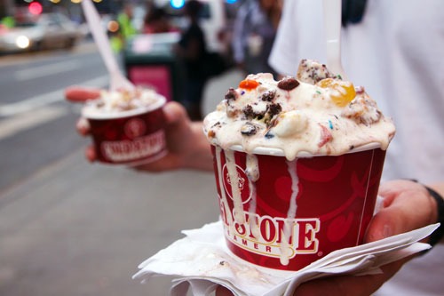 Who Loves Cold Stone