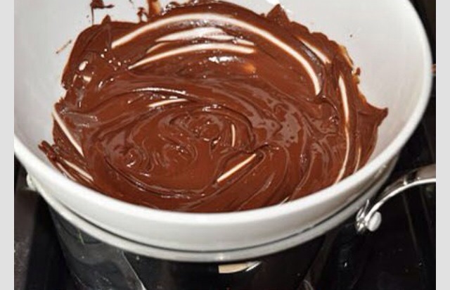 Delicious Chocolate Fruit Cups