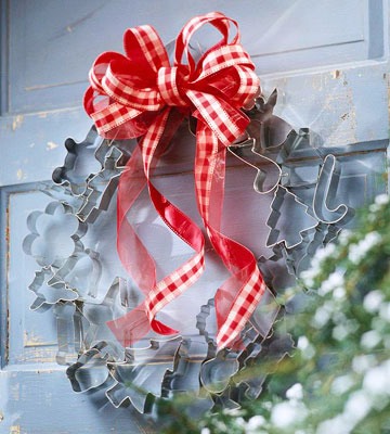 String them together to make a wreath.