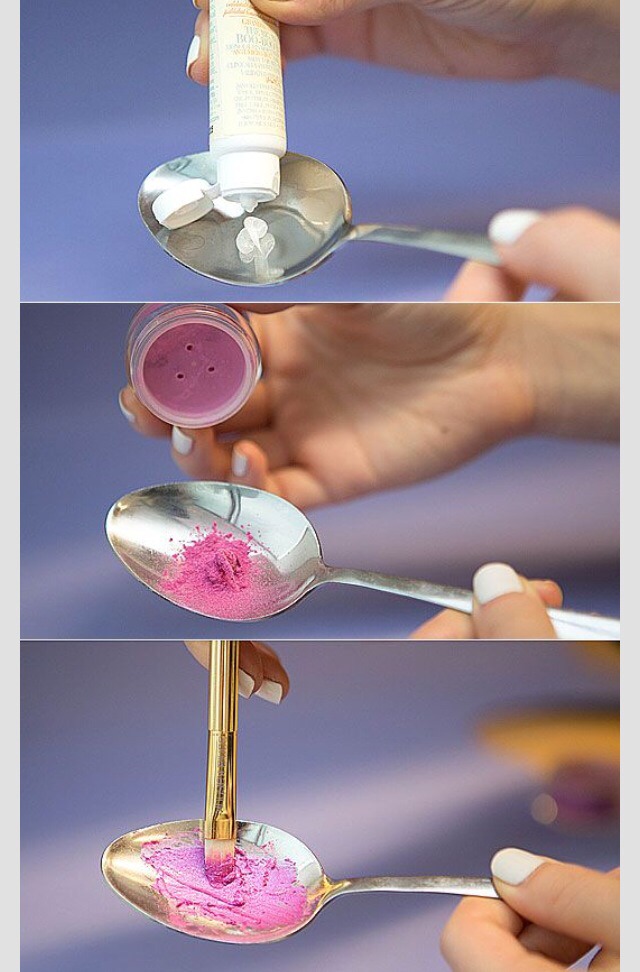 Vaseline+eyeshadow= lip gloss