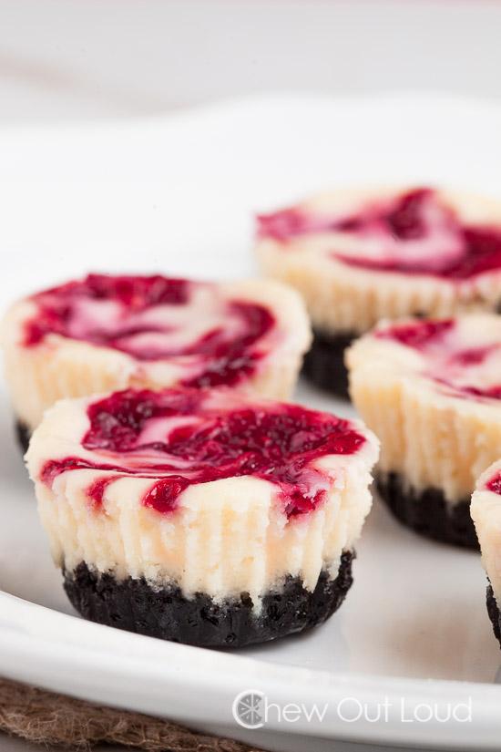 WHITE CHOCOLATE RASPBERRY CHEESECAKES BITES 