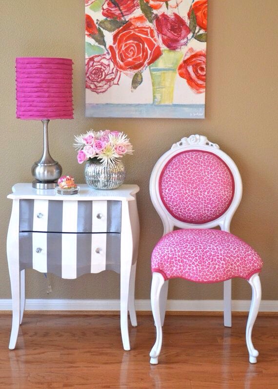 Grab some spray paint. If your overhead lights are gold, the hardware in the room is pewter and the picture frames are 10 different shades of the rainbow, your room can look disheveled and dated. Spray paint to the rescue! Taking the time to spray paint small fixtures and frames a uniform color will