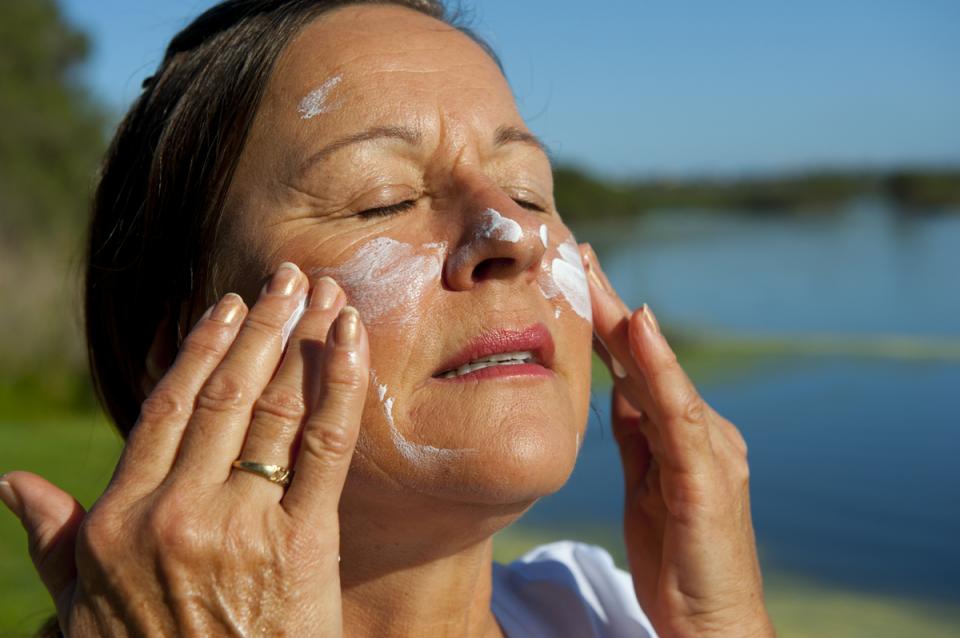 Apply Sunscreen Daily
Wear sunscreen every day, rain or shine. Even when it's cloudy. According to the American Academy of Dermatology, 80 per cent of the sun's ultraviolet rays pass through the clouds.
