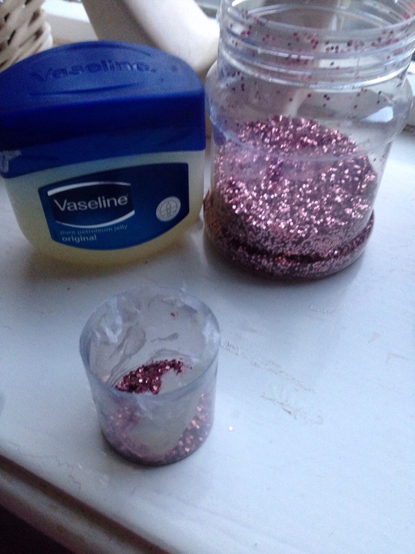 add glitter and the Vaseline together, mix well 