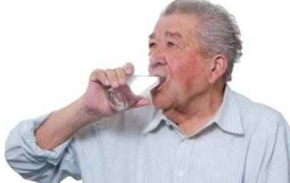 10. Drink Water
It might sound too simple to be effective, but sun burnt skin is seriously dehydrated and the best cure for dehydration is H2O. Tip your glass to the tap and your elbow to your lips with a few glasses of cool water to counteract the sun’s scorching damage.