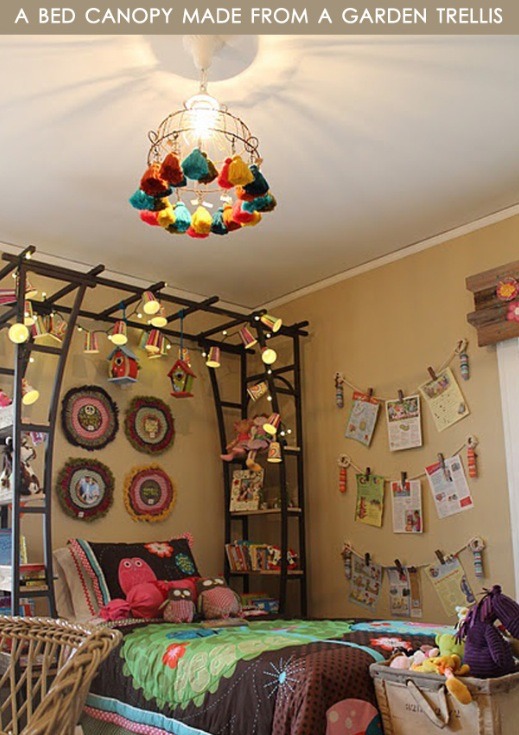 Use a garden entrance to add shelving and a nice decor to your bed!
