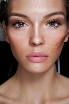 This product is perfect for an everyday 'no makeup' look