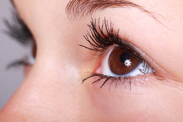 "10 Effortless Overnight Beauty Tips"