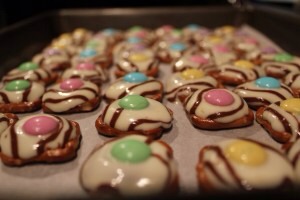 6. Allow the treats to cool for a few minutes, then place them in the refrigerator to set, about 10 minutes.
