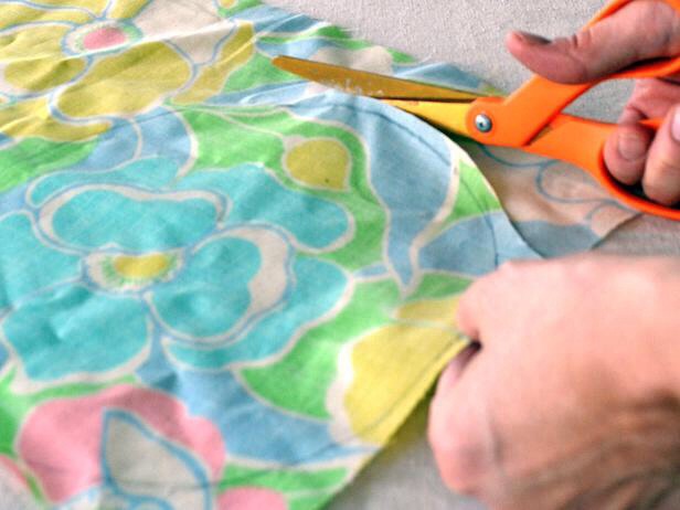 Then cut around that😛but leave a bit of space around the edge of it 👌