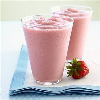 Acne Reducing Smoothie: 
-2 beets 
-2 organic carrots
-1 cup strawberries 
-6-8 kale leaves