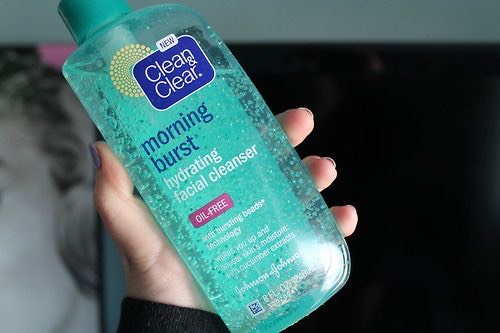 Depending on time of day morning or night face wash this is really good on my skin and it makes me feel like I can just wake up have a good day and not worry abou depending on time of day morning or night if face wash this is really good on my skin.