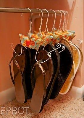 10. Use old hangers to easily store sandals.