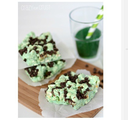 Mint Chocolate Chip Popcorn Treats!!!(: Tastes AMAZING!!!!!(: 