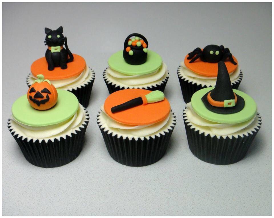 Adorable Cup Cake Topper Ideas And Some DIYs. π