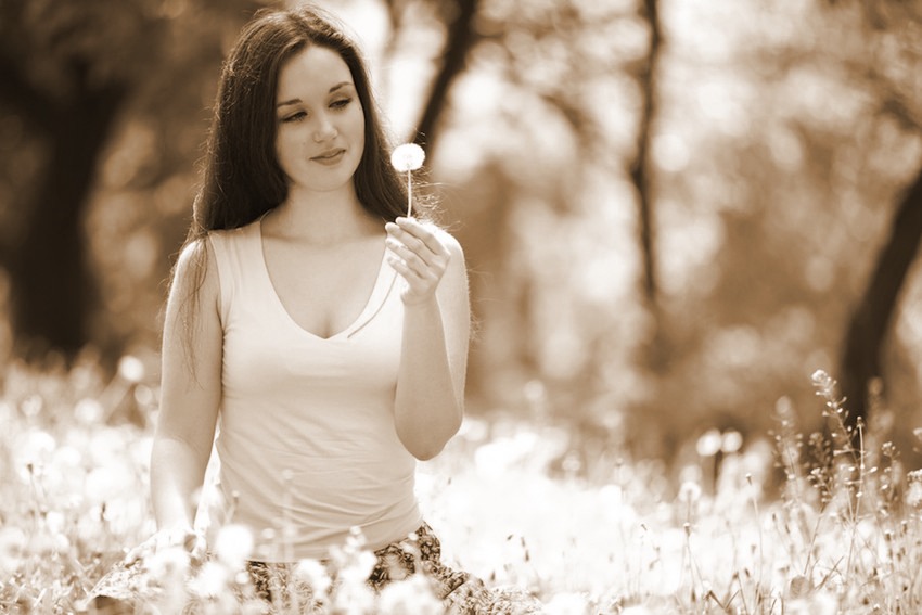 Excited to say hello to Spring? But not ready to greet the runny, stuffy nose and puffy eyes? Read this tip to prevent and help your spring allergies.