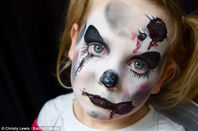 Face And Body Painting: Zombies