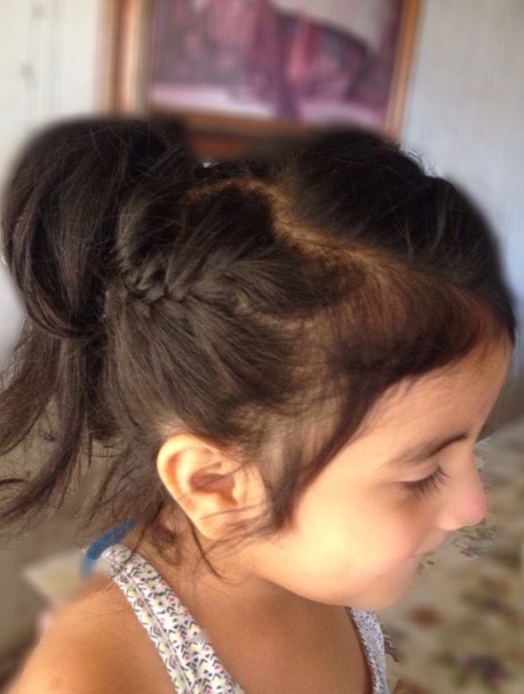 Cute 'lil' Girl Hairstyle And Outfit