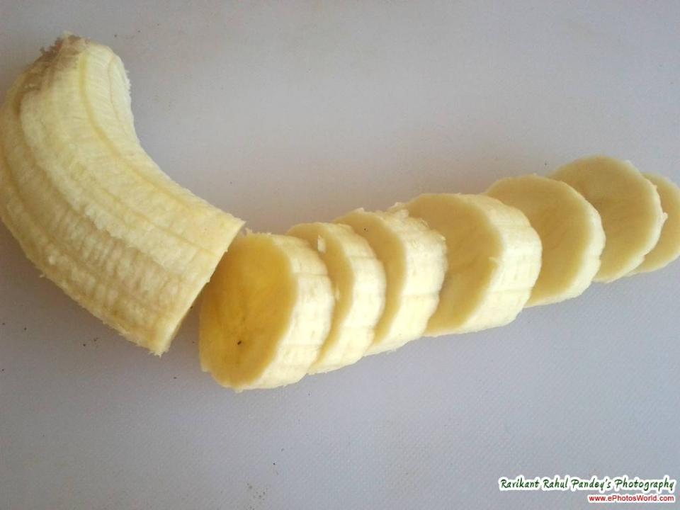 Slice your banana then put in the freezer for about 40 minutes to an hour.
