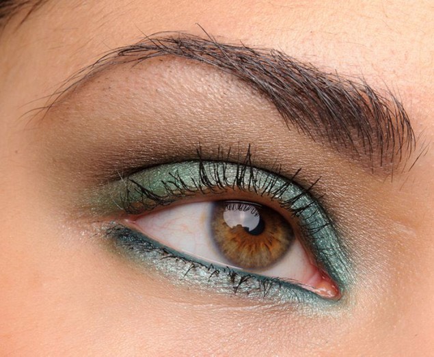 Include Pantone’s Colors into Your Beauty Routine #PantoneContest