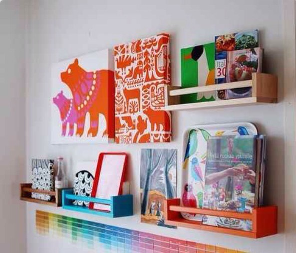 The Bekväm spice rack is a colorful way to hold books you want to display in a kid's room! 📚