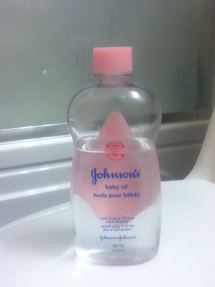 To remove: you get a cotton ball put some baby oil on your cotton ball and remove your mascara!!:)