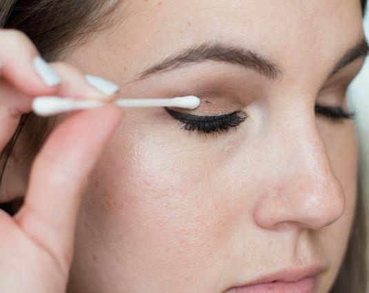 12. Spin the tip of a cotton swab over a dried mascara mistake to remove the spot without ruining your eyeshadow.