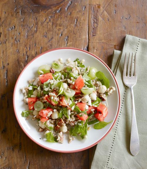 Farro Salad with Grapes and Chickpeas