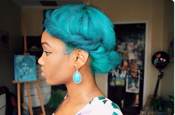 Dyed Hair on Dark Skin Girls / Colored Hair on Darker Skin