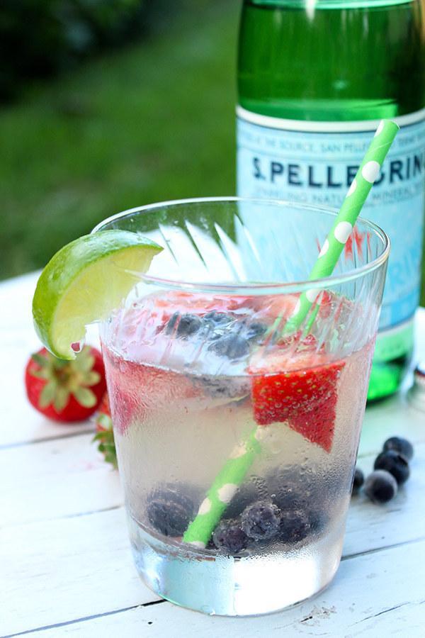 14. Skinny Summer Cocktail