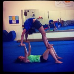 👯Fun 2 Person Stunt Ideas👯
