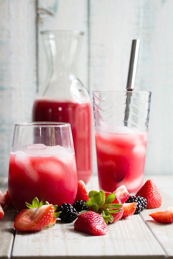 http://foodnessgracious.com/2015/05/strawberry-agua-fresca-with-blackberries/