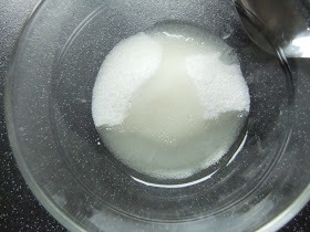 Start off by mixing 3 heaped teaspoons of caster sugar and 1 1/2 teaspoons of oil in the bowl.