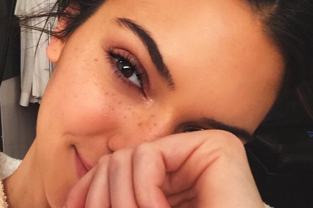 Join the makeup free movement! So many celebs are embracing their natural beauty, you should too! 