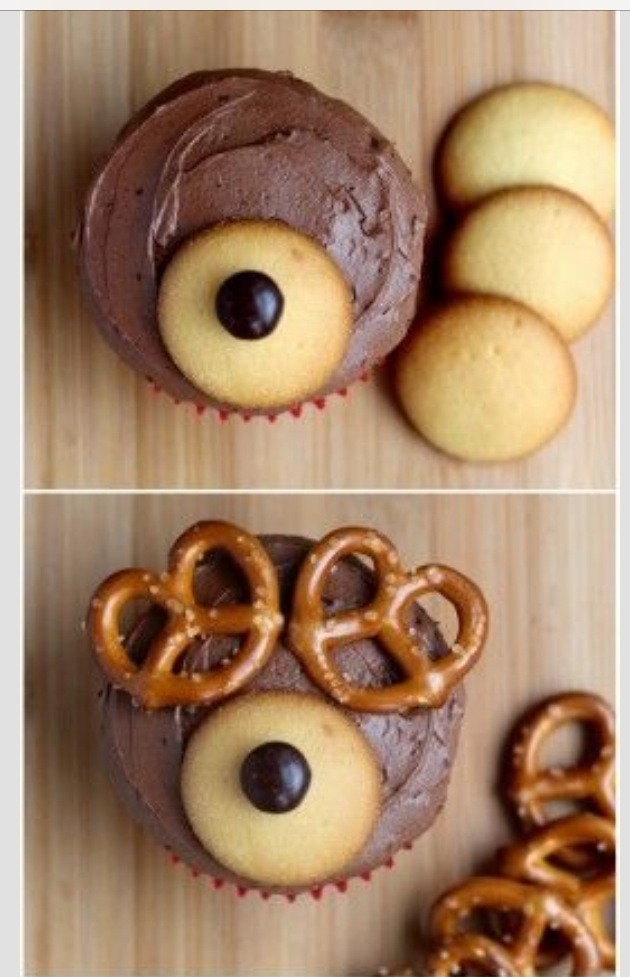 Easy And Adorable Raindeer Cup Cakes