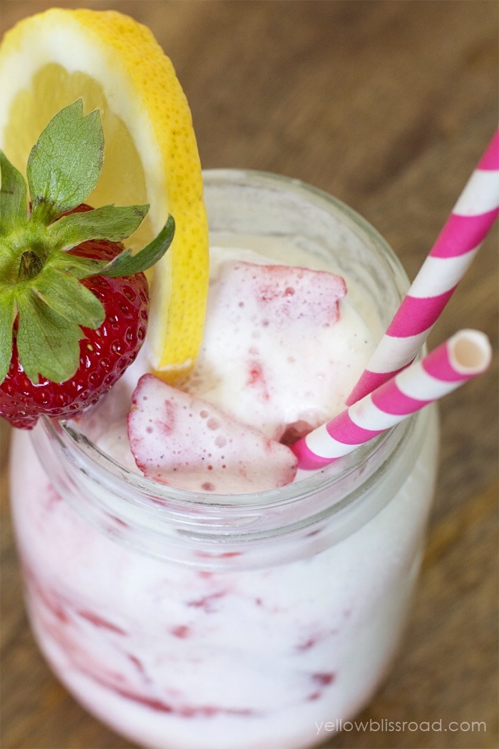 Strawberry Lemonade Ice Cream Float
