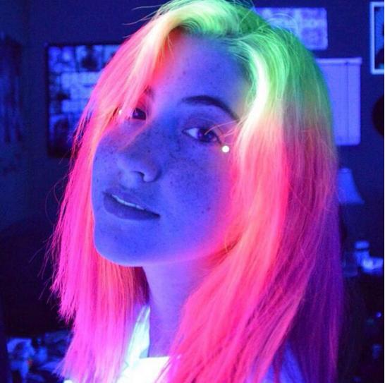 Glow-In-The-Dark Hair/ Blacklight Hair Trend