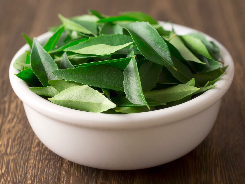 Curry leaves: curry leaves flush toxins from the body and eliminates extra fat.