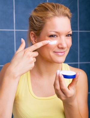 21 BEAUTY SHORTCUTS!